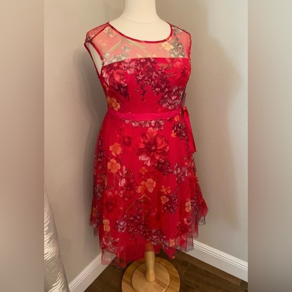 Floral Dress - Picture 1 of 8